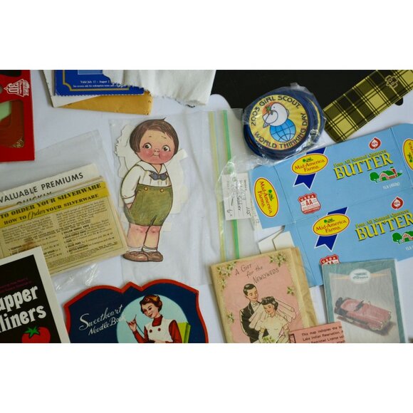 Large Lot Paper Ephemera Vintage Advertising Random Assortment - Picture 9 of 9